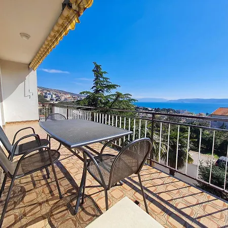 Antony Apartment *