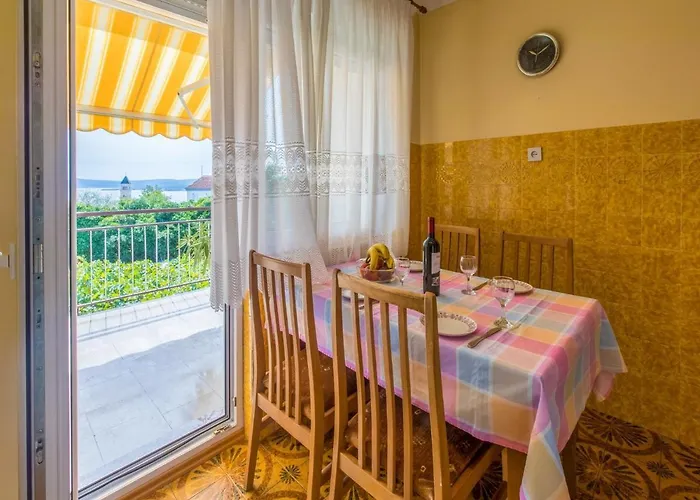 Antony Apartment *